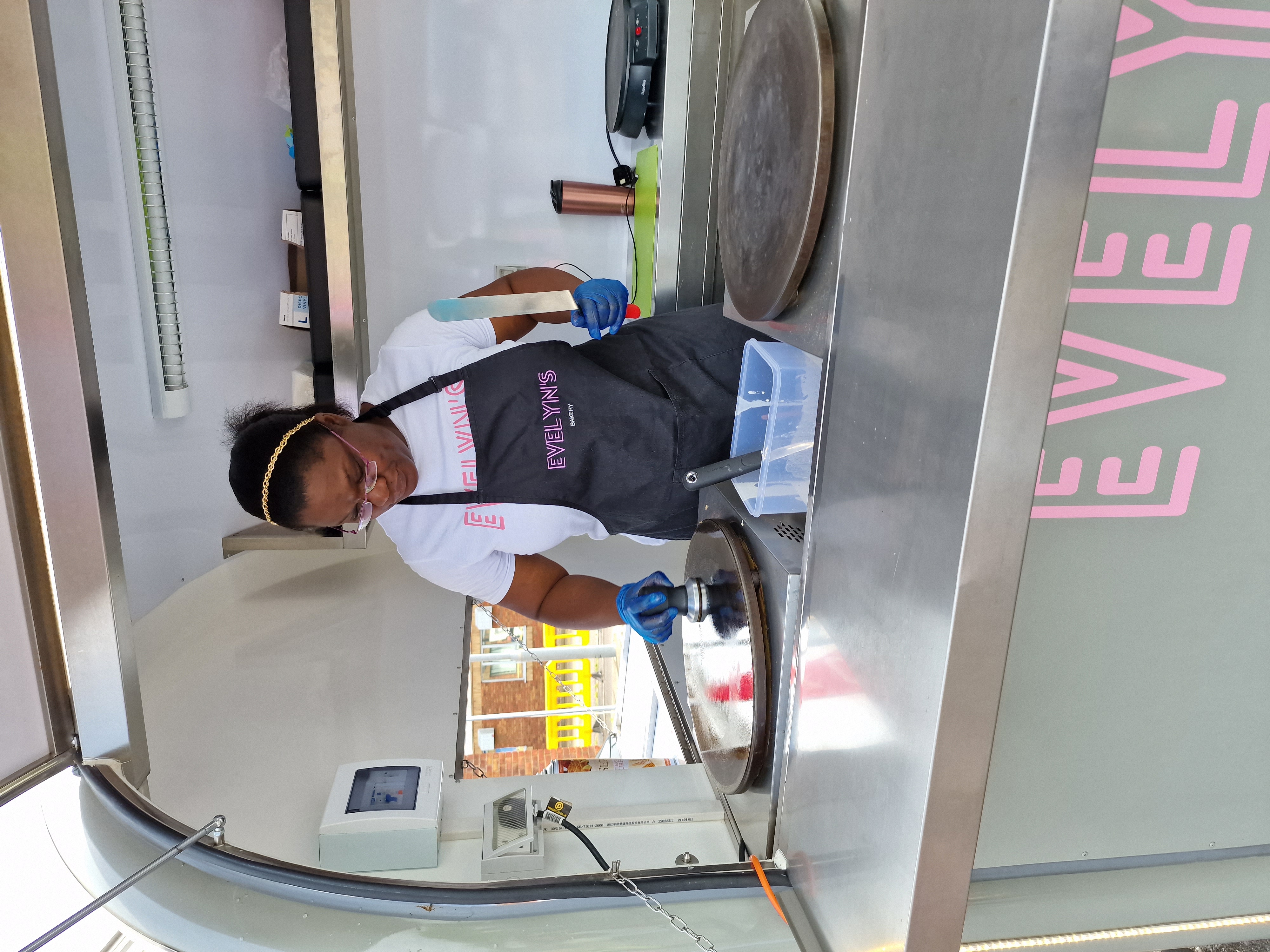 Crepes service in action at an event